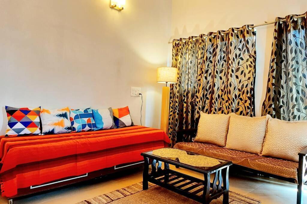 Joy Cottages - Premium Chalets, Vacation Home Rentals Карджат Екстер'єр фото